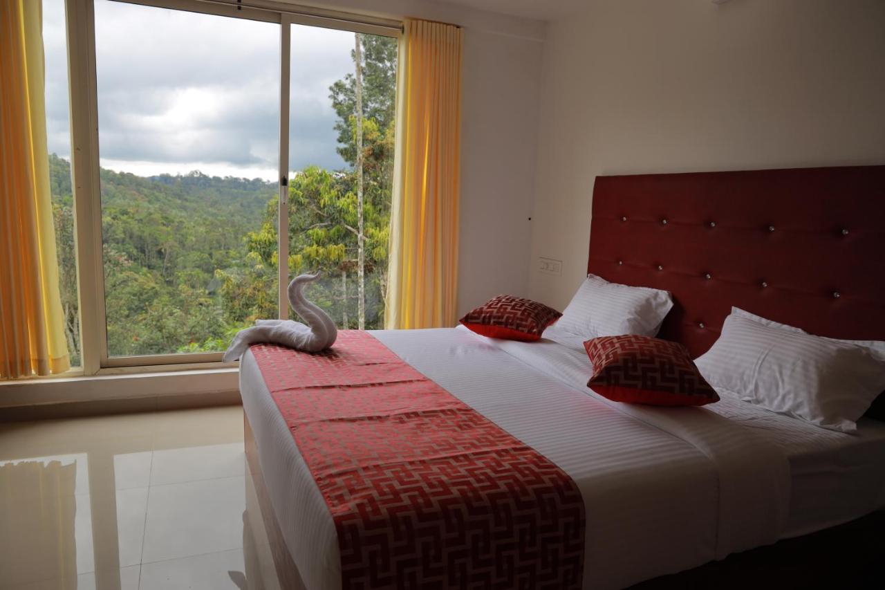 Nature Clouds Resort Munnar Exterior photo